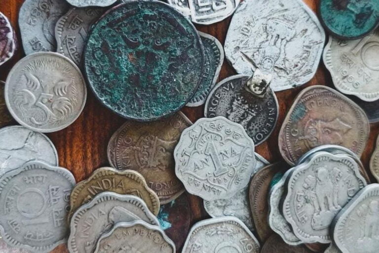 Old Coins Online Sale: अगर आपके पास भी हैं ये सिक्के, तो रातों रात हो सकते हैं लखपति, जानें पूरी डिटेल